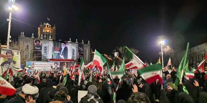 حضور پرشور مردم در میادین تبریز قهرمان